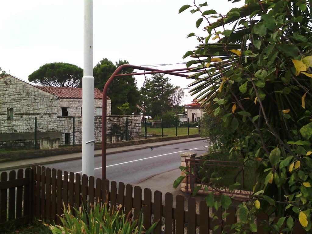 Apartments Katarina Umag Bagian luar foto